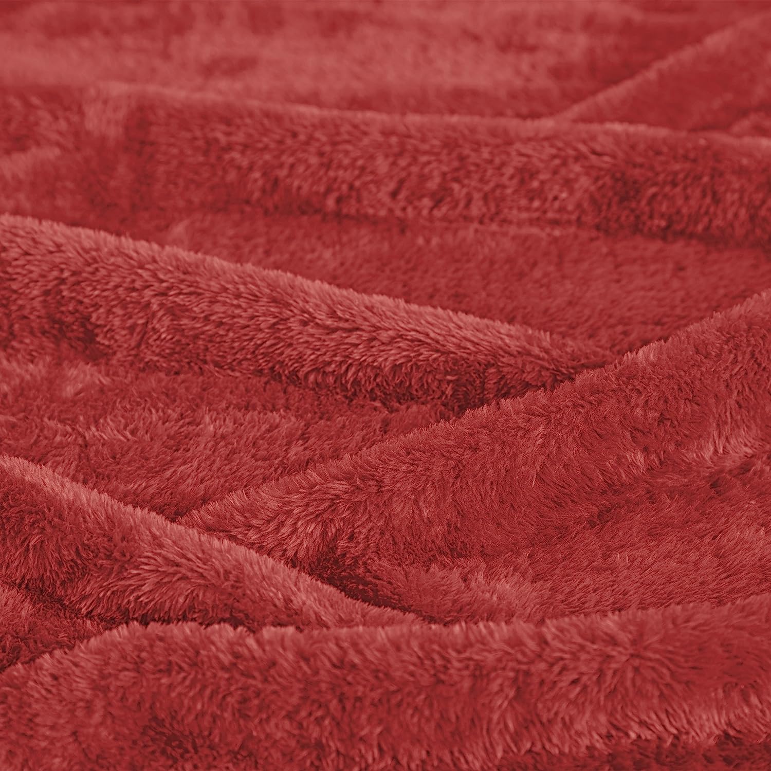 Red Fleece Blanket with Pillow Cases